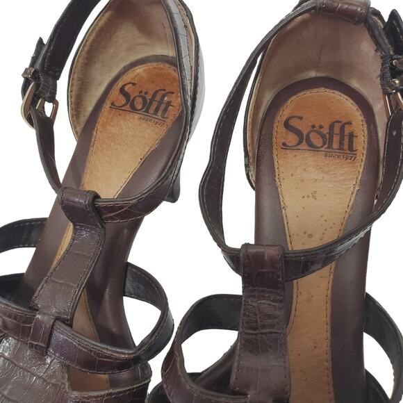 Sofft | Strappy Crocodile Texture Leather Ankle Strap Heels - Picture 6 of 11